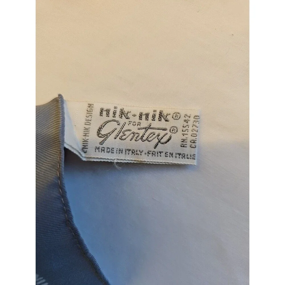 Vintage Nik Nik for Glentex Made in Italy Gray Scarf 19